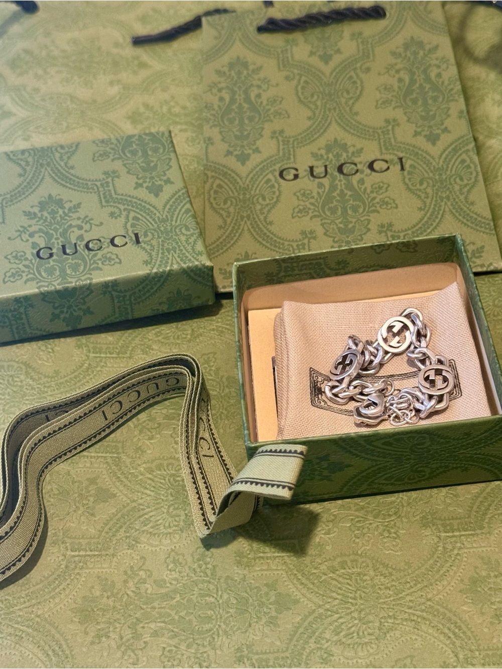 Gucci Silver Tone Interlocking G Link Bracelet - Picture 9 of 11